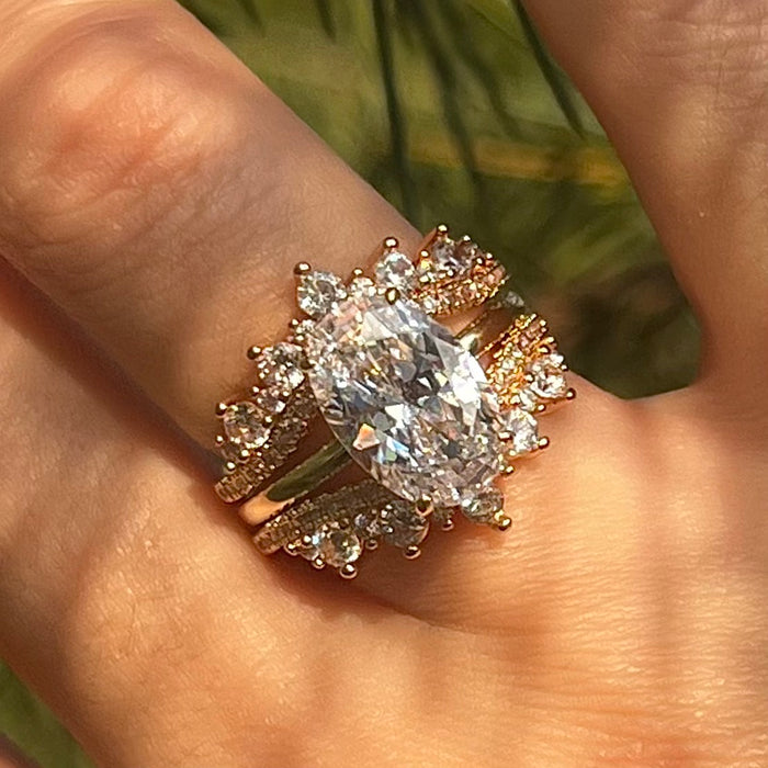 2 Pcs Hidden Halo Oval Cut Insert Bridal Set For Women