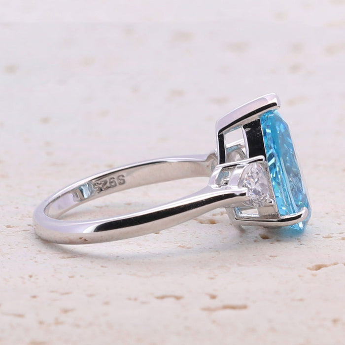 4.0ct Pear Cut Blue Gemstone Engagement Ring