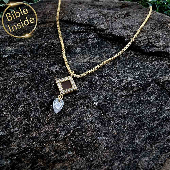 Gold rhombus necklace, a meaningful Christian gift for mom on mothers day