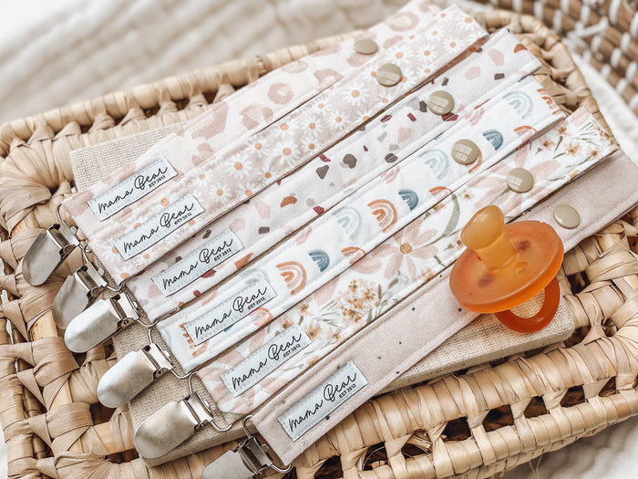 Dummy Clip - Mini Blush Daisy