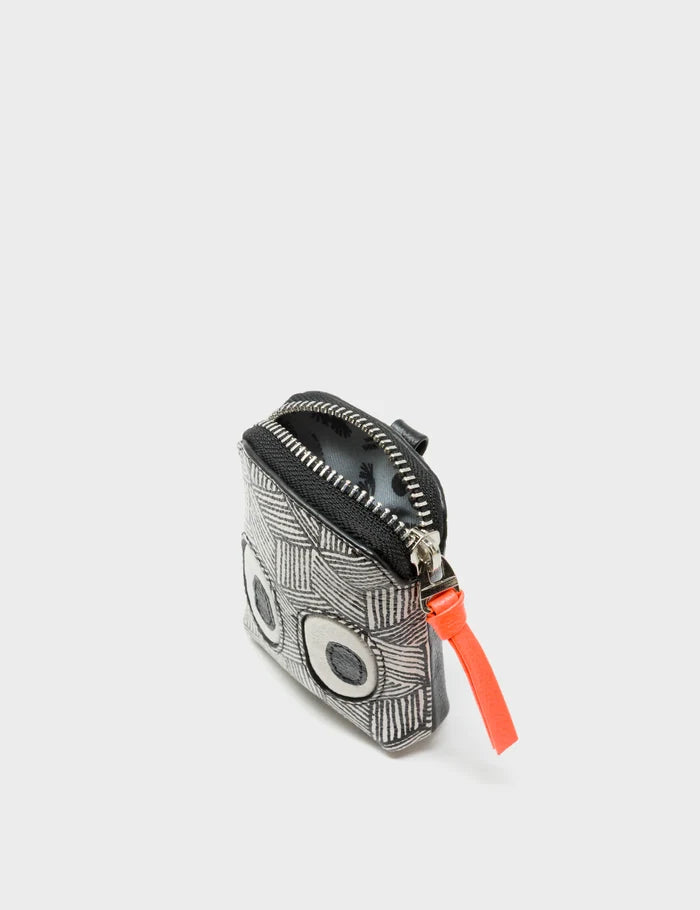 Florence Pouch Charm - Cream Leather Keychain Eyes Engraved - Under View