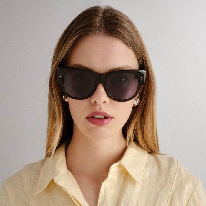 Honeysuckles, Tort Splice/Smoke Polarised Lenses