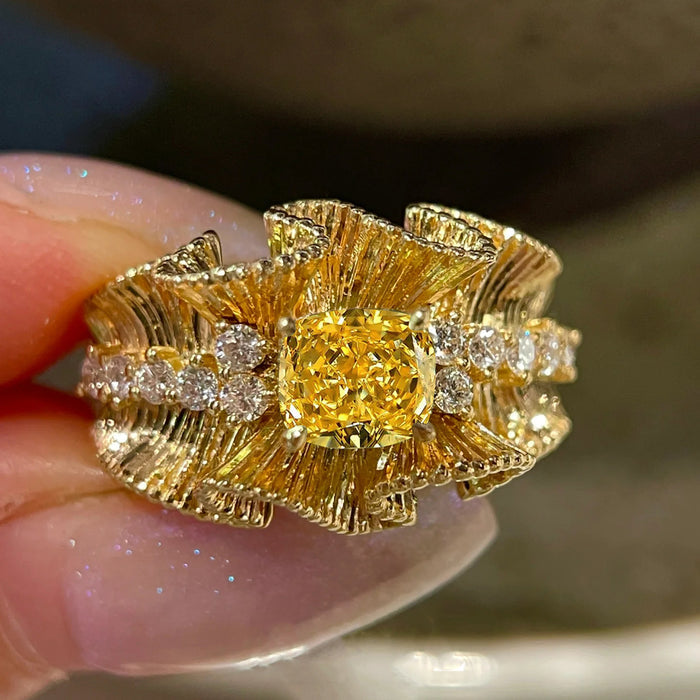 Luxe Pleated Ribbon Ring with Yellow Stone