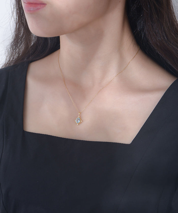 Luxury Pear Shape Topaz Pendant Necklace