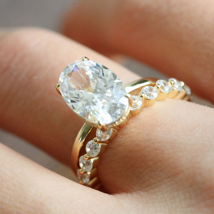 Oval Cut Bridal Set