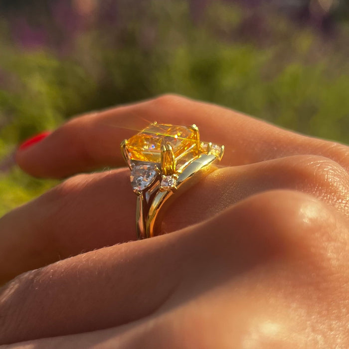 Sparkling 2 Pcs Yellow Radiant Cut Bridal Set