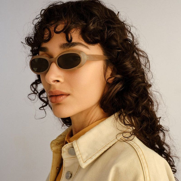 Tara, Linen/Khaki Polarised Lenses