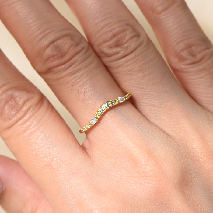 V-shaped Crown Sterling Silver Band